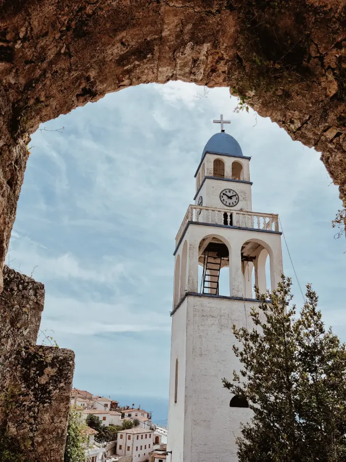 Urlaub in Dhërmi in Albanien: Kirche des Heiligen Spyridon